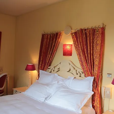 Hotel Restaurant La Poularde 3*