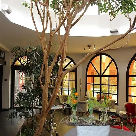 Hotel Restaurant La Poularde Montrond-les-Bains