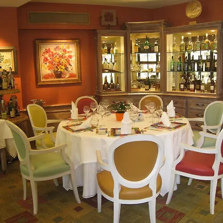 Restaurant La Poularde Hotel 3*