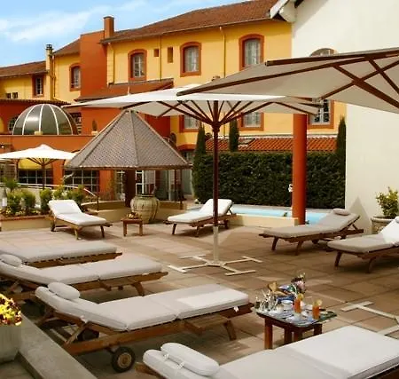 Hotel Restaurant La Poularde 3*